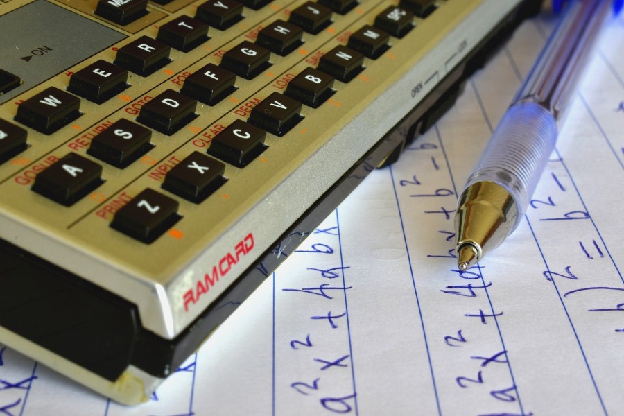 Tools untuk Membantu Mengerjakan Soal Matematika.